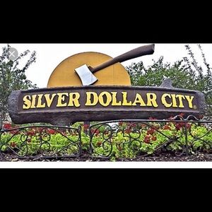 2 admission tickets to silver dollar city